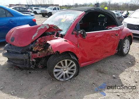 2008 Volkswagen New Beetle Se z USA, uszkodzony, nr VIN 3VWRF31Y08M412291